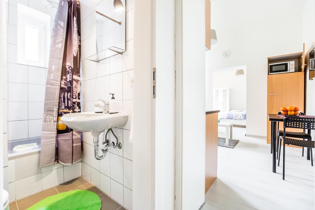 Apartments Moenchengladbach Pokoj fotografie